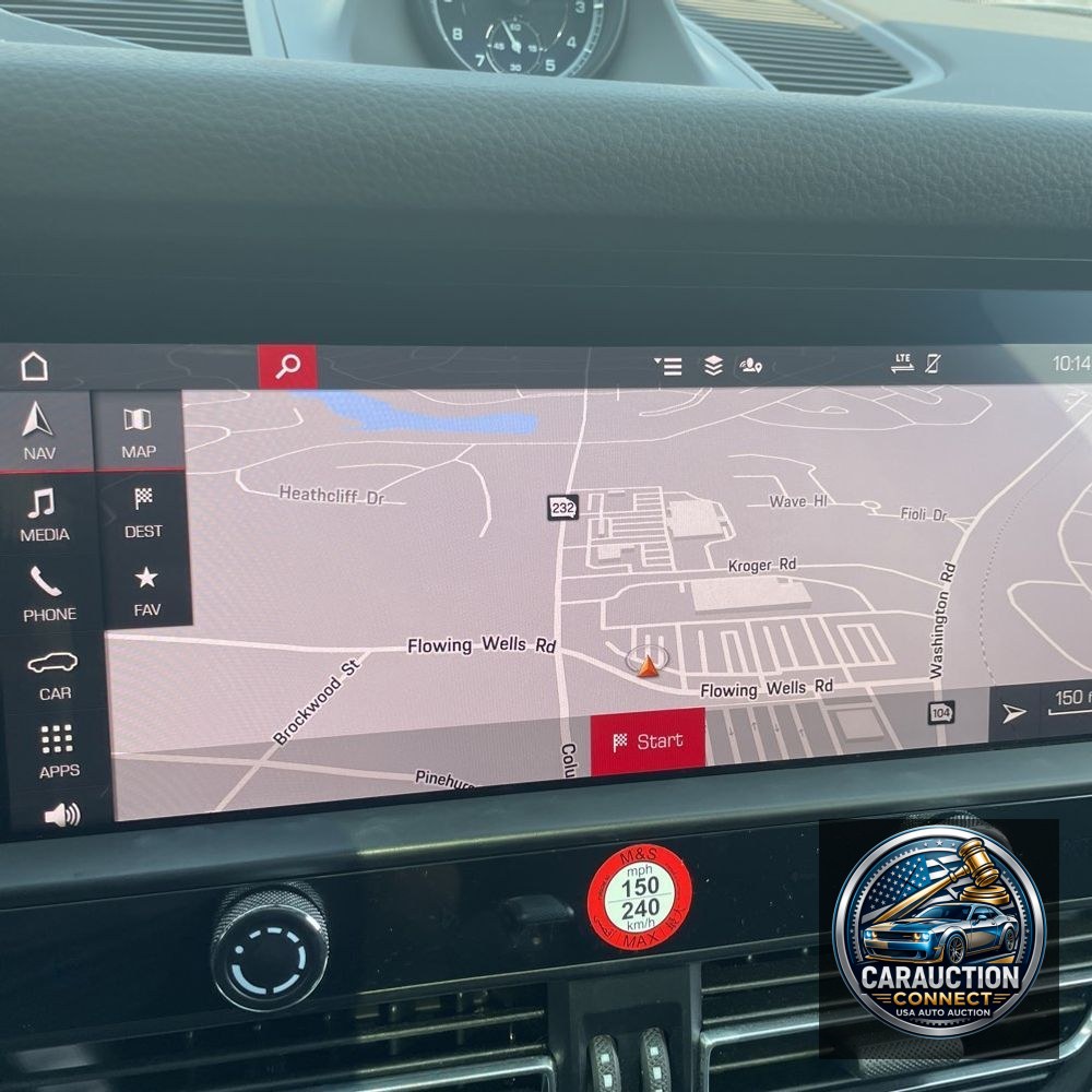 2024 Porsche Macan Base