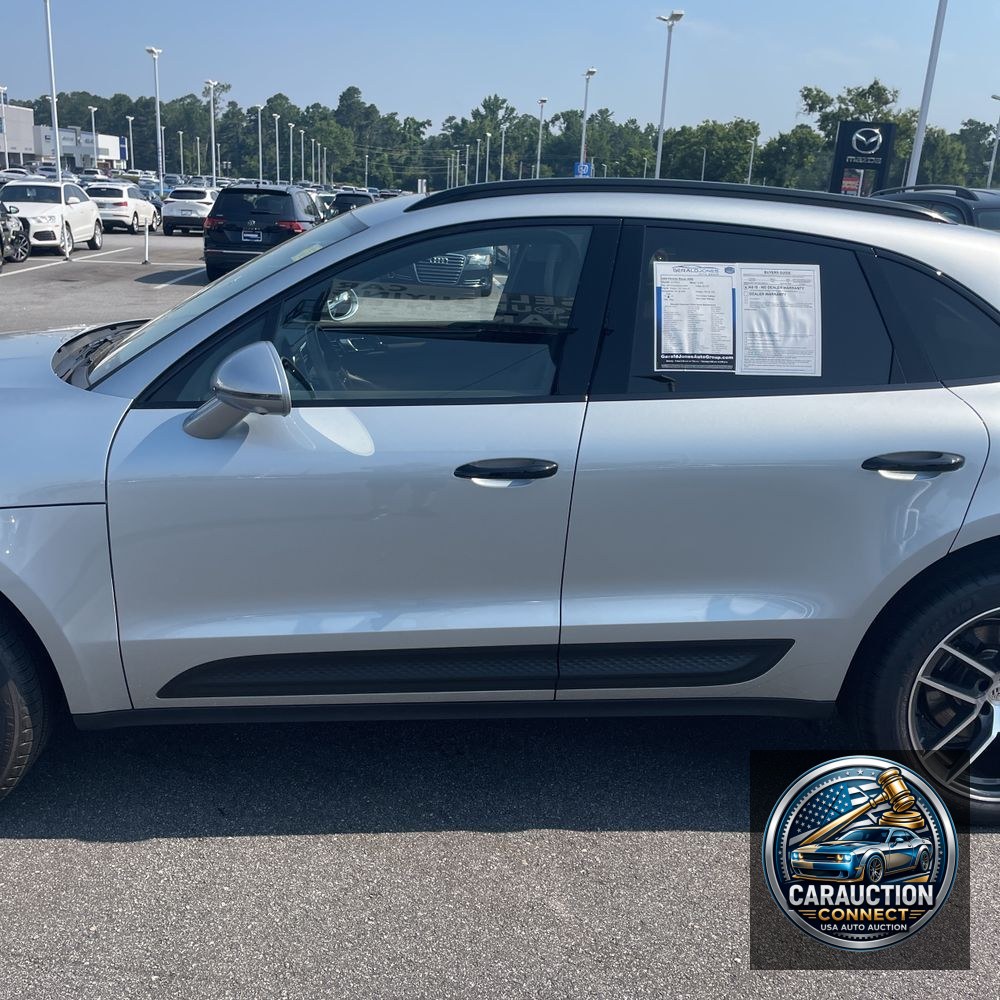 2024 Porsche Macan Base
