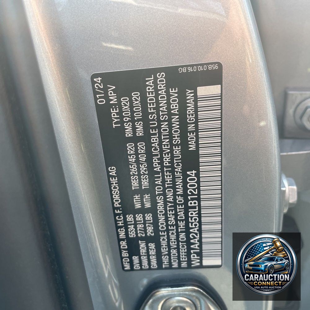 2024 Porsche Macan Base