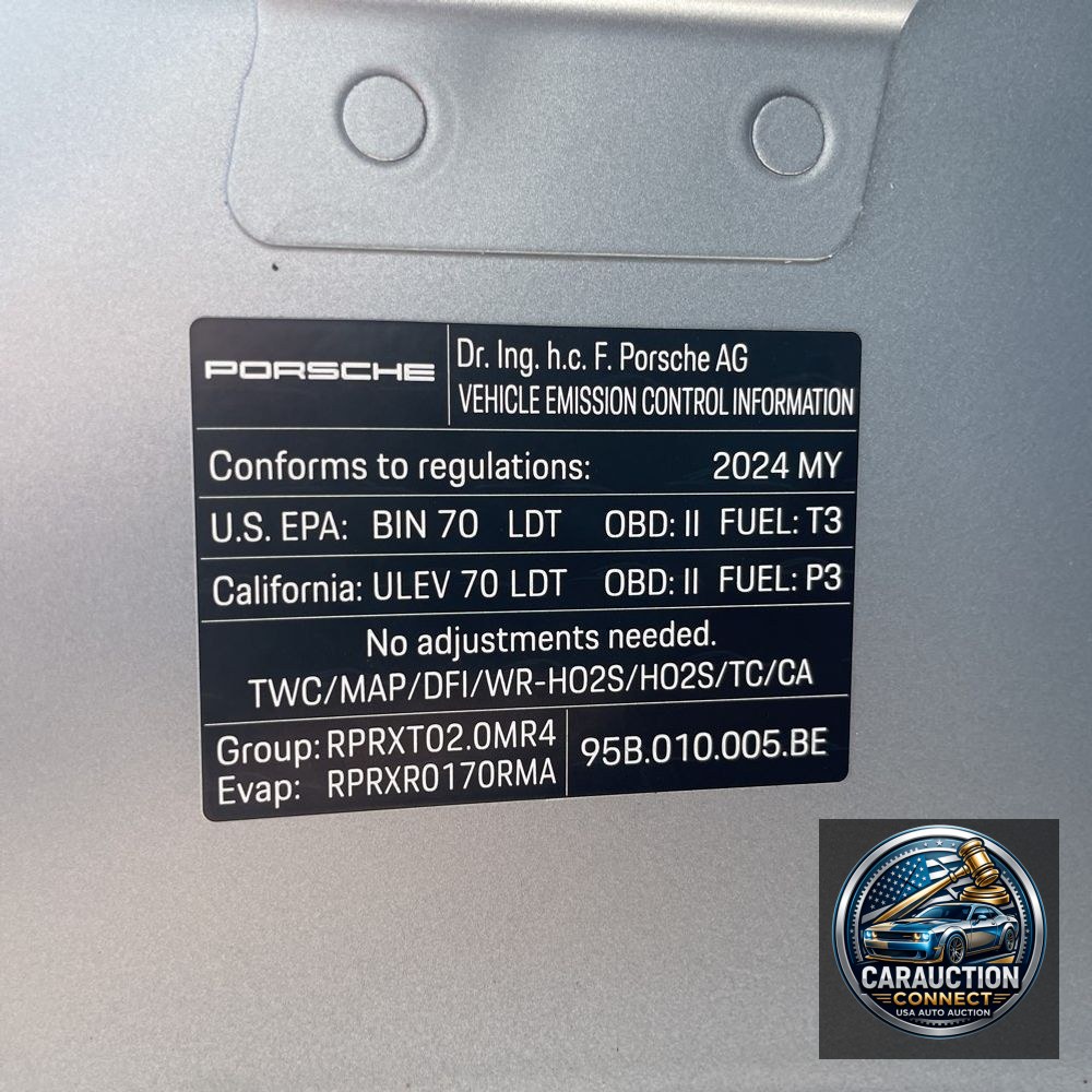 2024 Porsche Macan Base