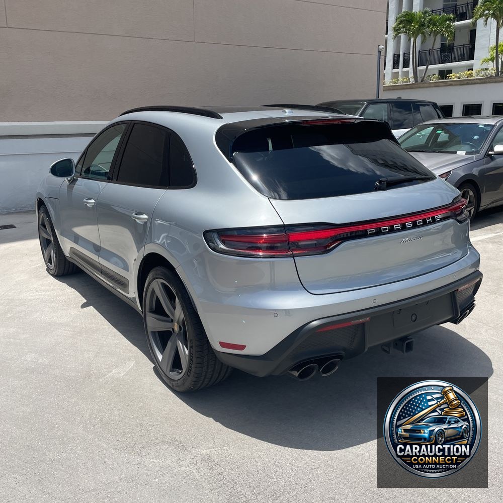 2024 Porsche Macan Base