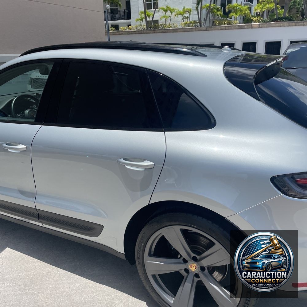 2024 Porsche Macan Base