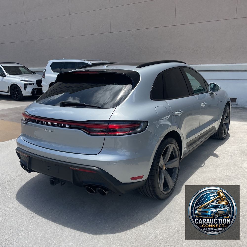 2024 Porsche Macan Base