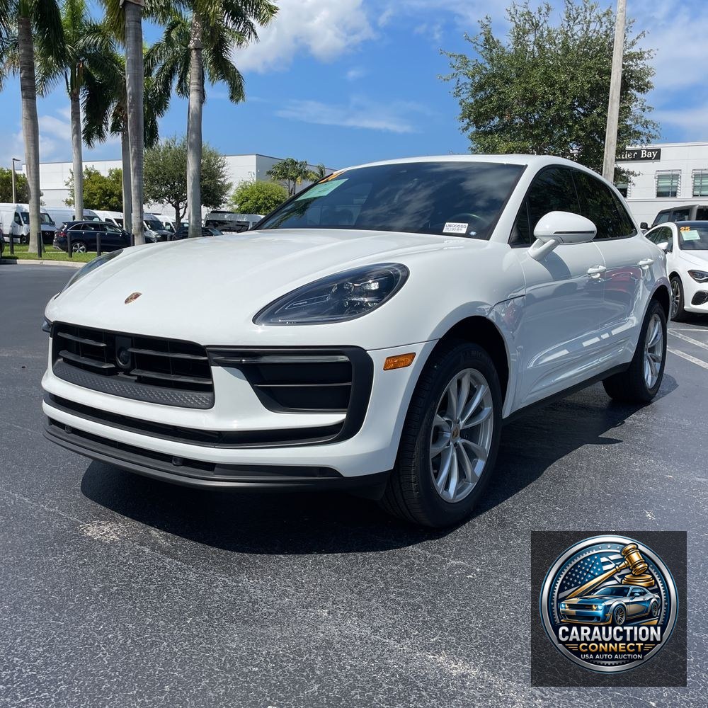 2024 Porsche Macan Base