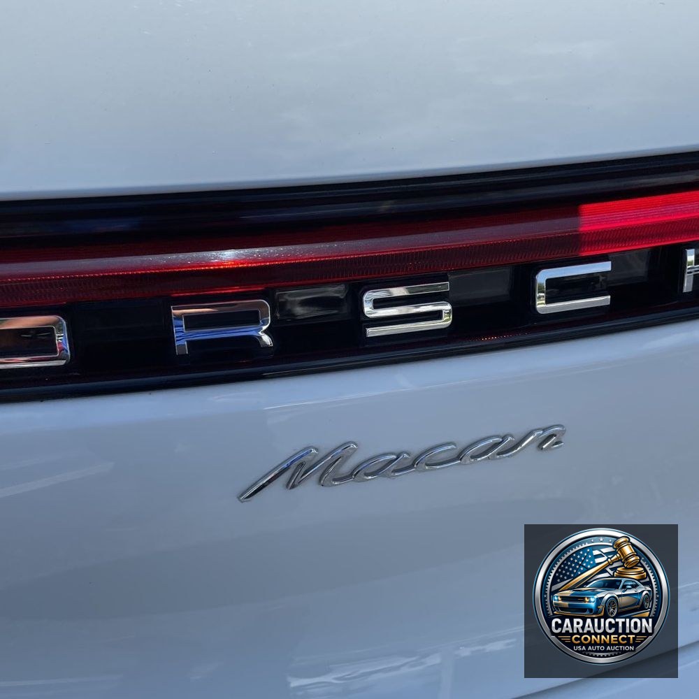 2024 Porsche Macan Base