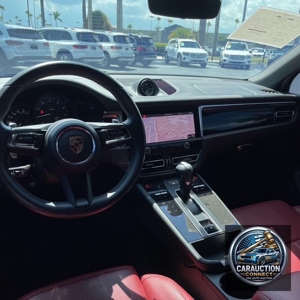 2024 Porsche Macan Base