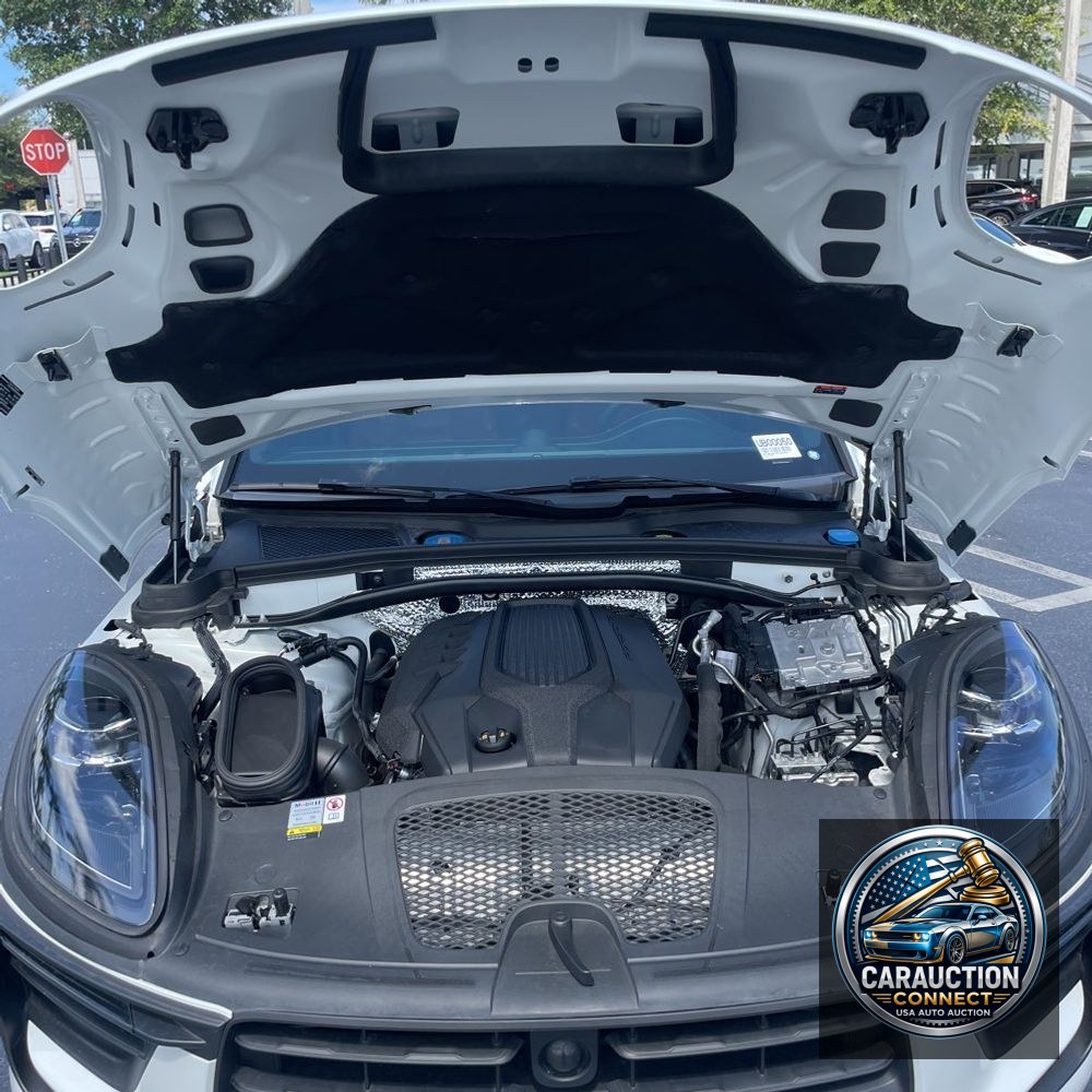 2024 Porsche Macan Base