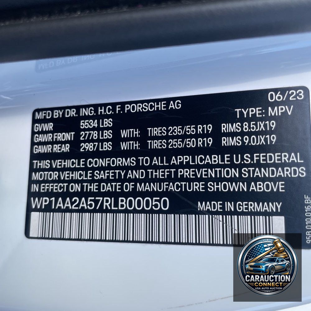 2024 Porsche Macan Base