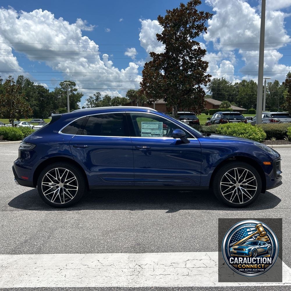 2024 Porsche Macan Base
