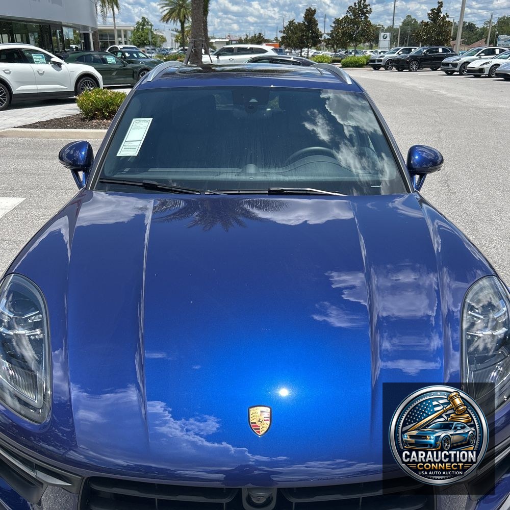 2024 Porsche Macan Base