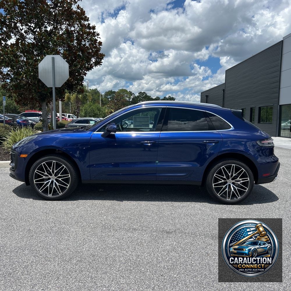 2024 Porsche Macan Base