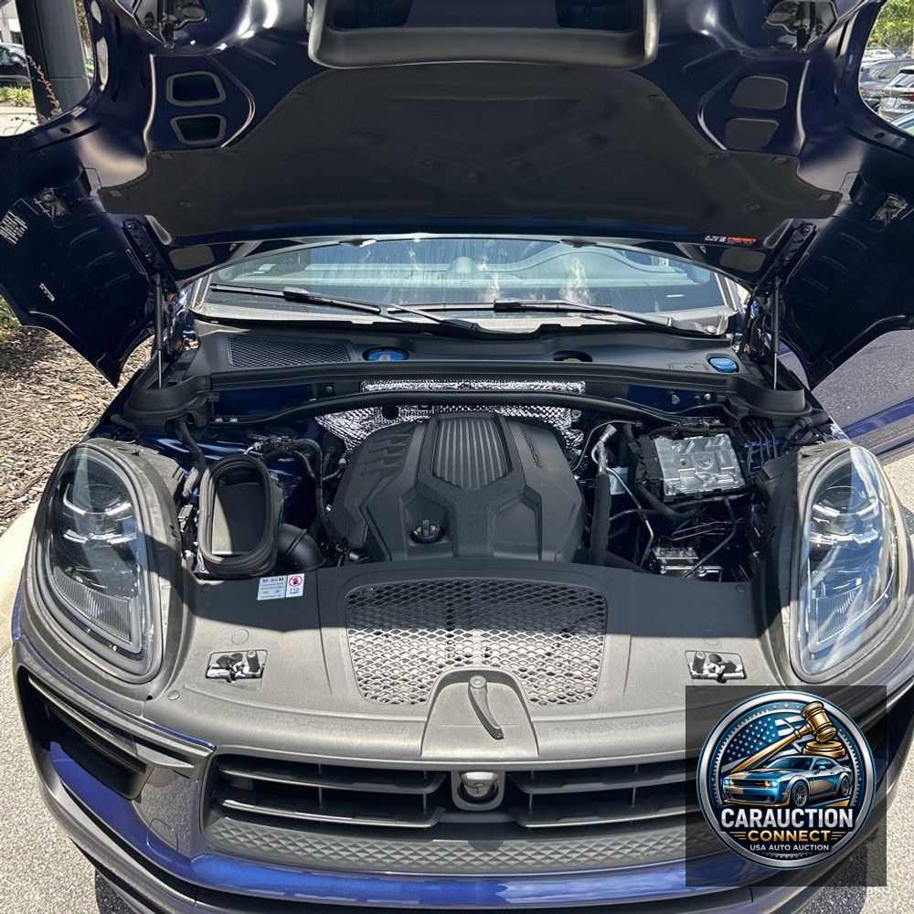 2024 Porsche Macan Base