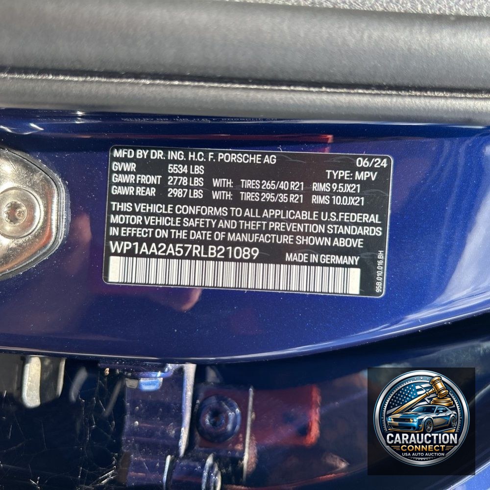 2024 Porsche Macan Base