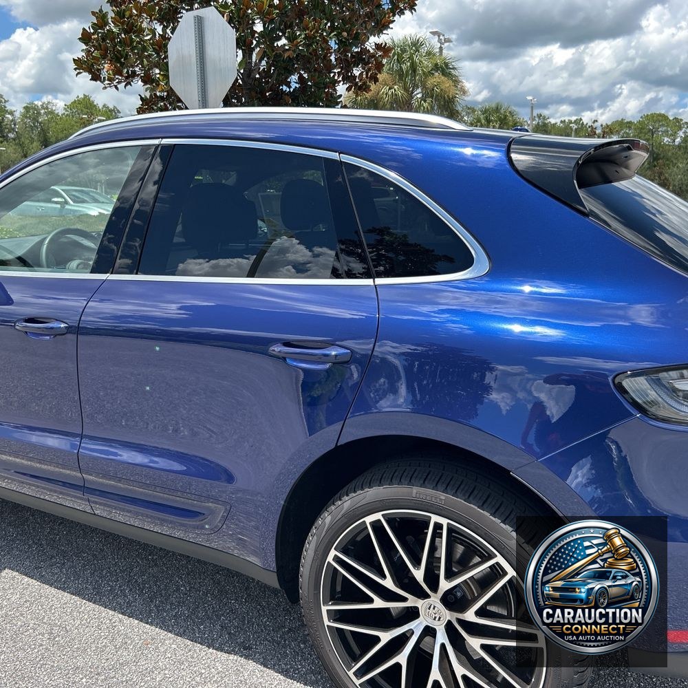 2024 Porsche Macan Base