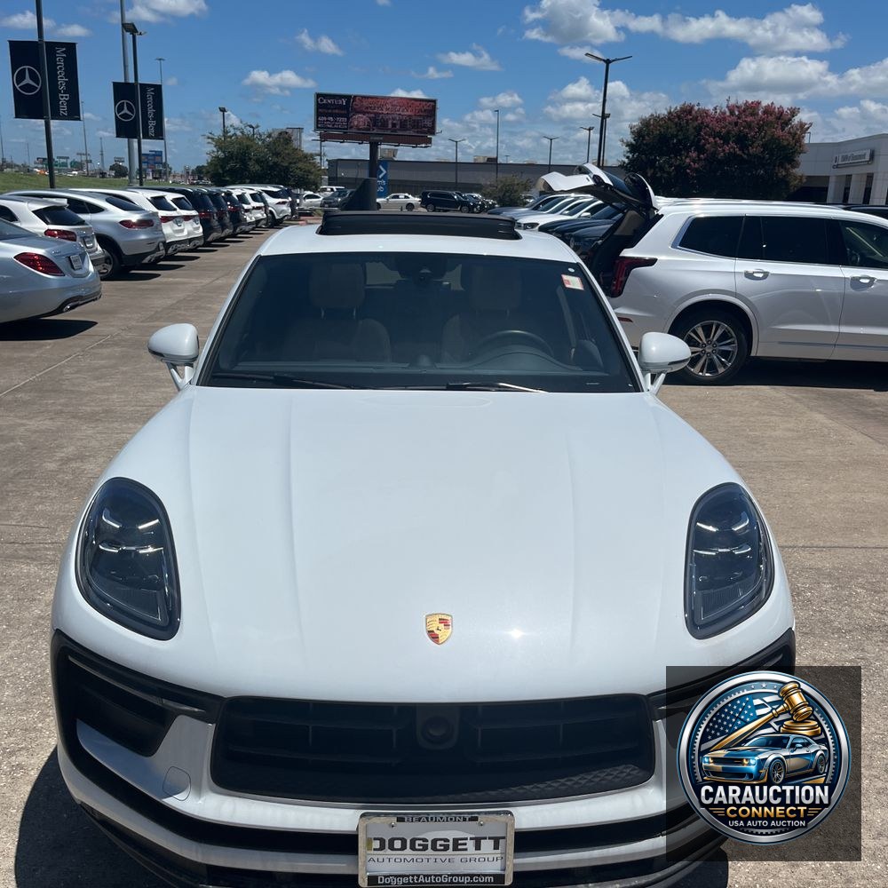 2024 Porsche Macan Base
