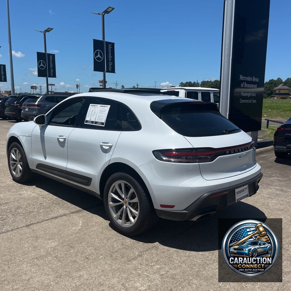 2024 Porsche Macan Base