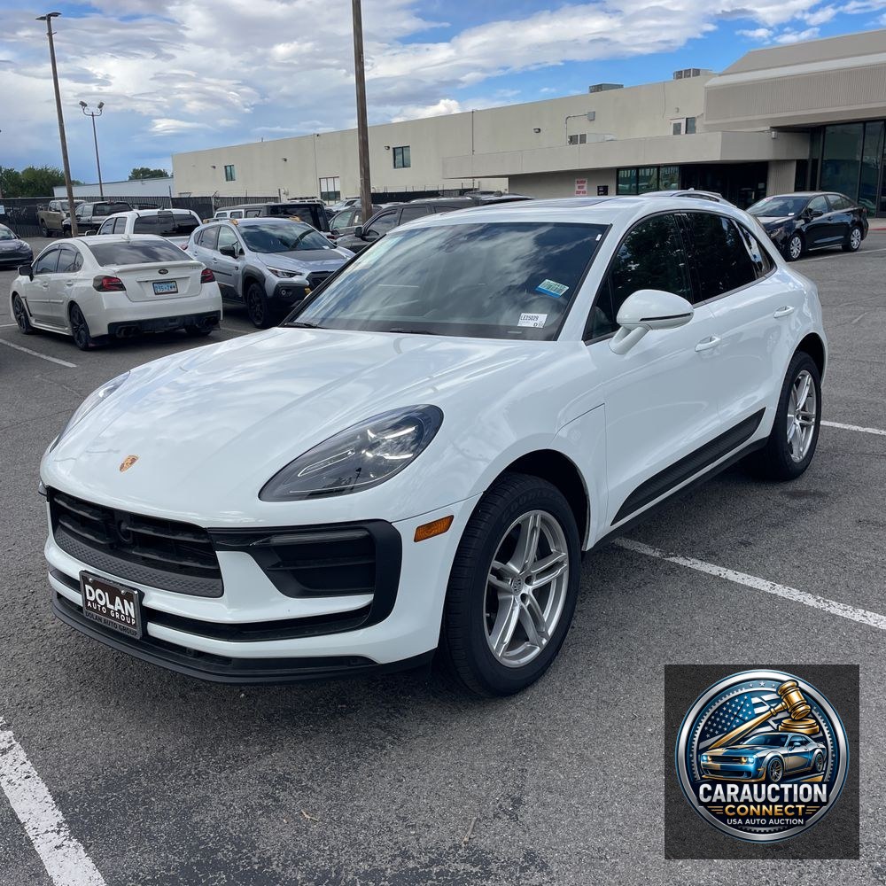 2024 Porsche Macan Base