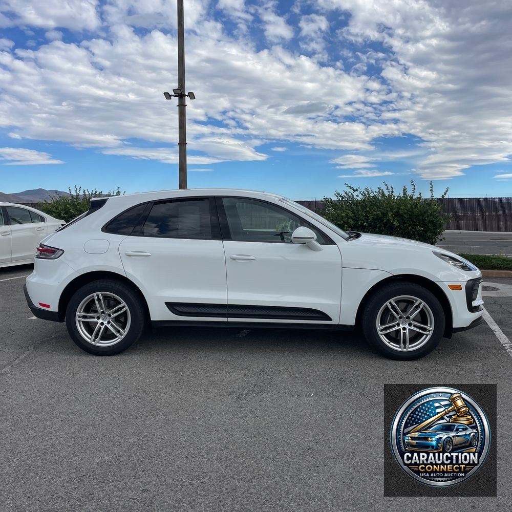 2024 Porsche Macan Base