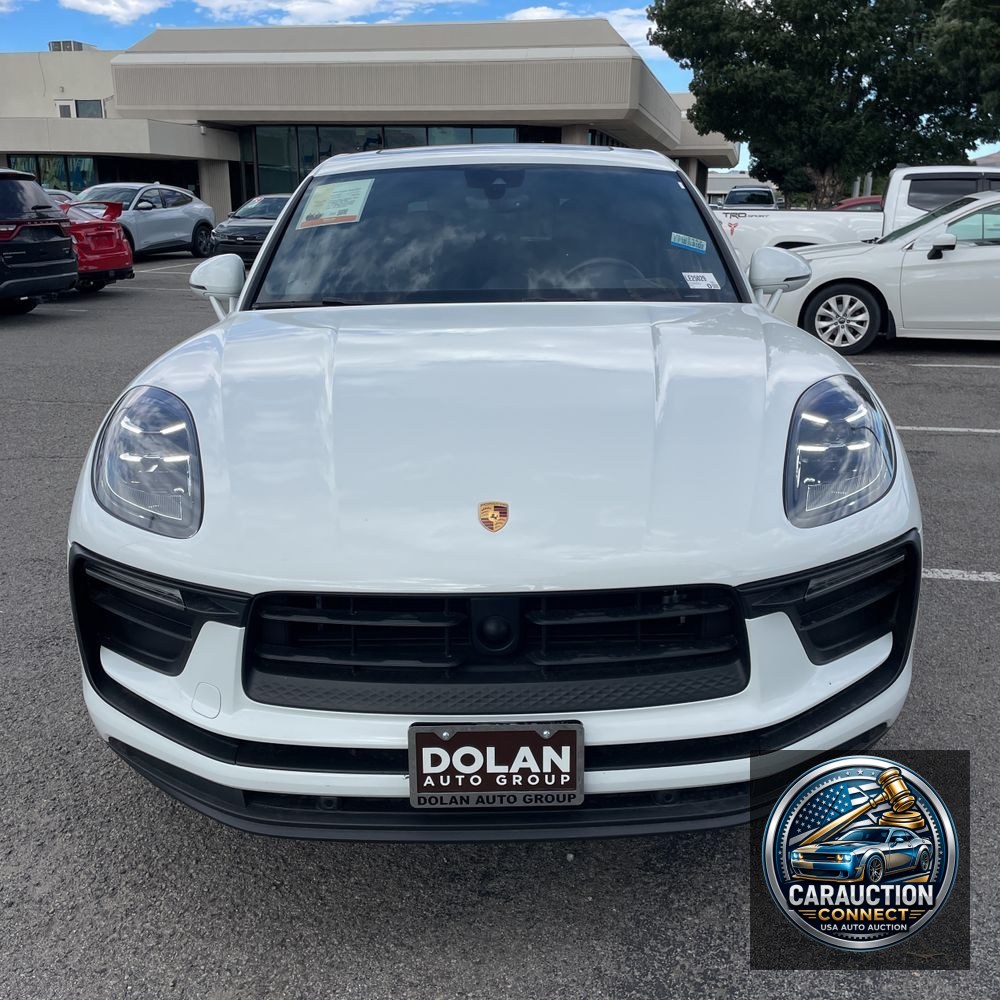 2024 Porsche Macan Base