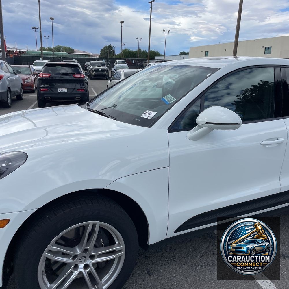 2024 Porsche Macan Base