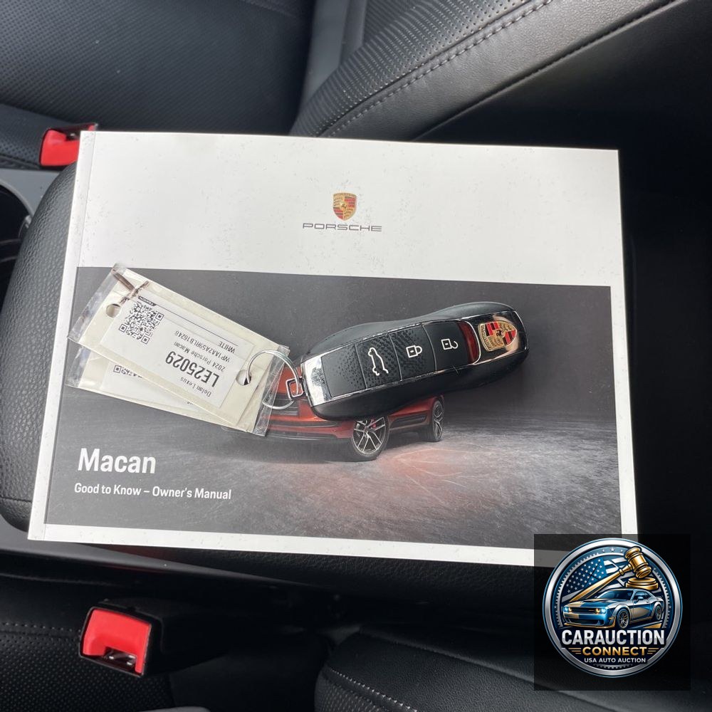2024 Porsche Macan Base