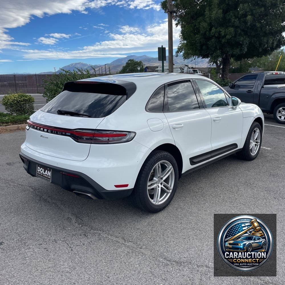 2024 Porsche Macan Base