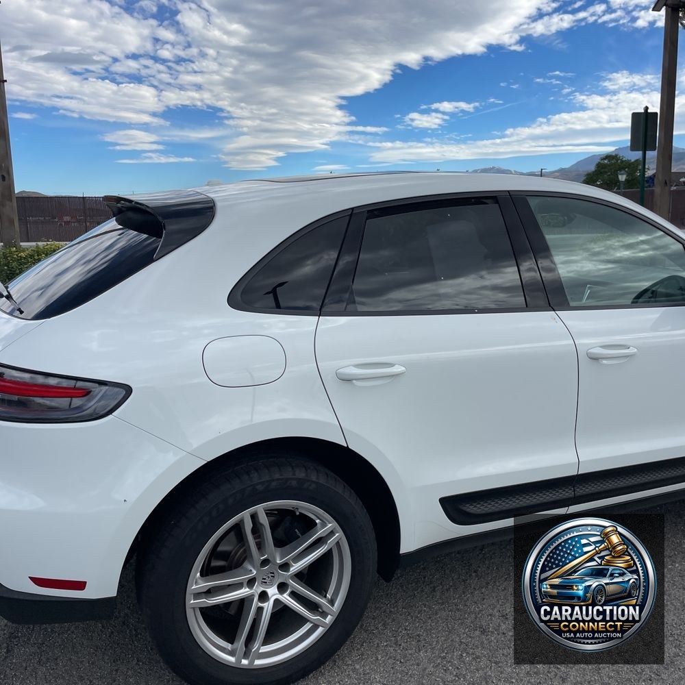 2024 Porsche Macan Base