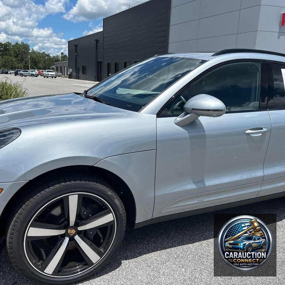 2024 Porsche Macan Base