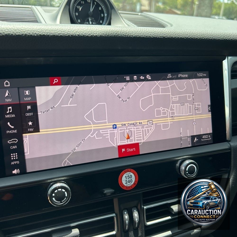 2024 Porsche Macan Base