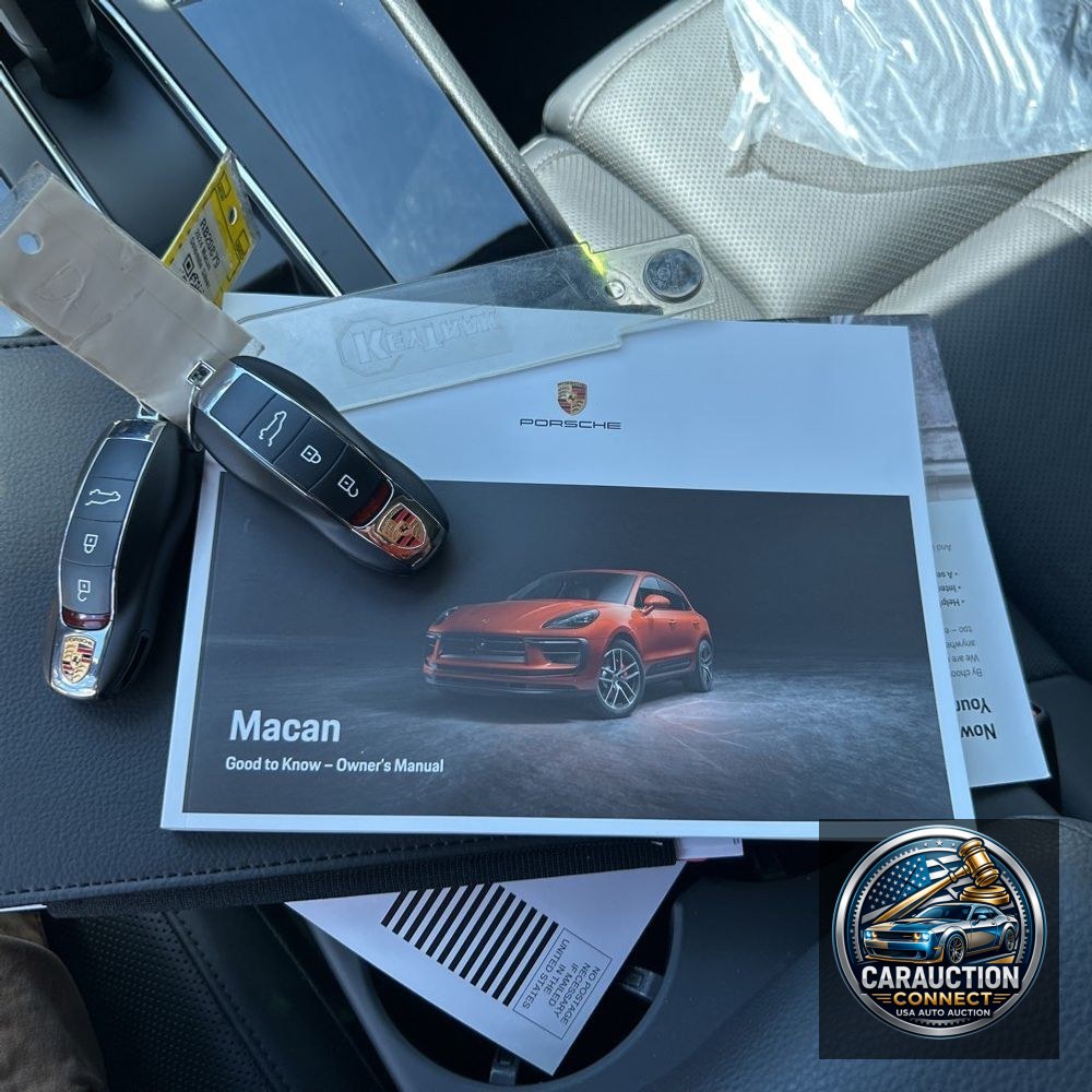 2024 Porsche Macan Base