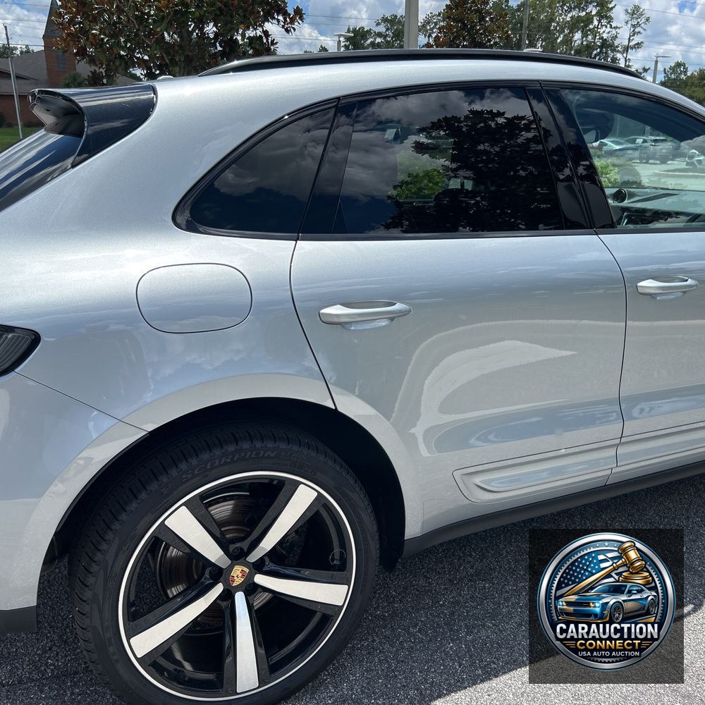 2024 Porsche Macan Base