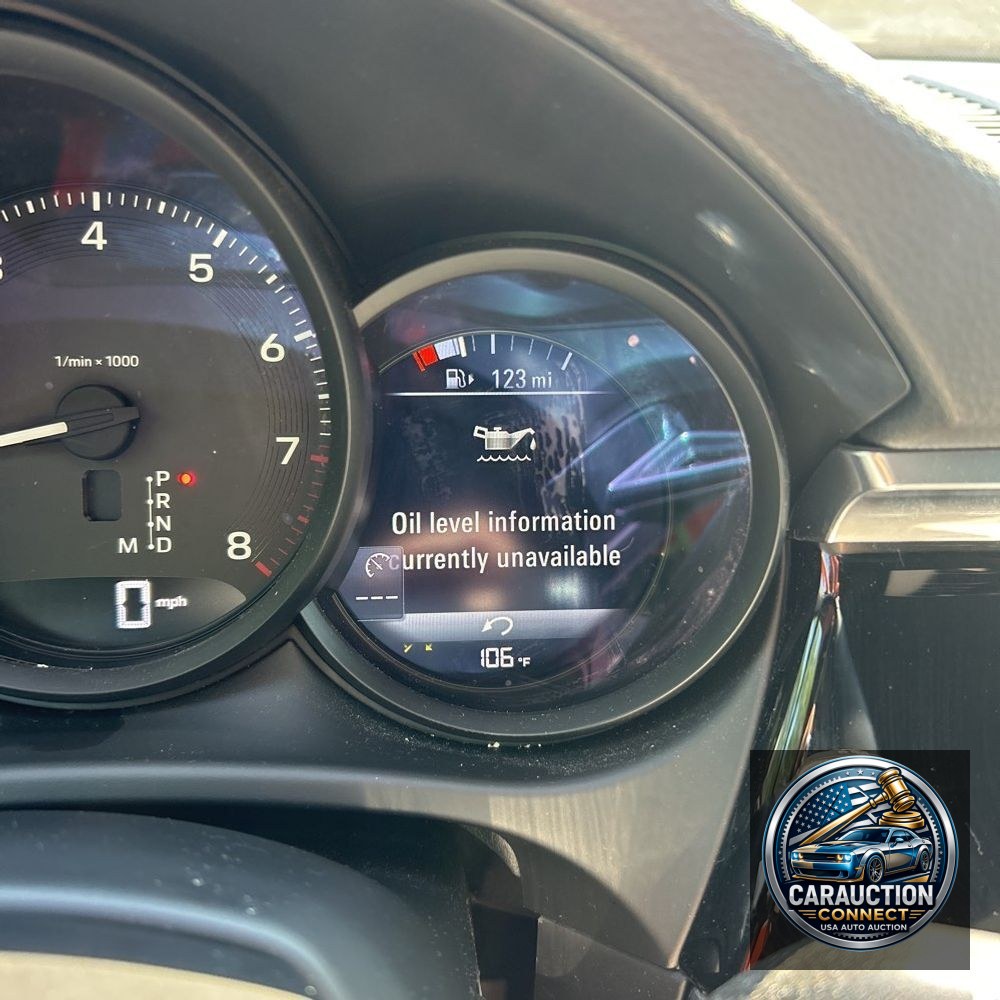 2023 Porsche Macan Base