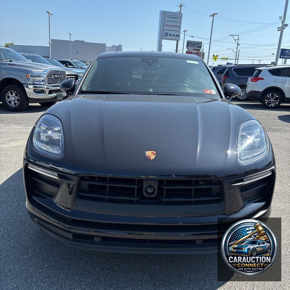 2024 Porsche Macan Base