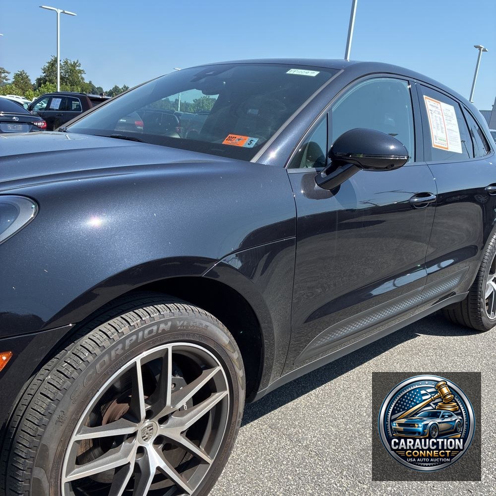 2024 Porsche Macan Base