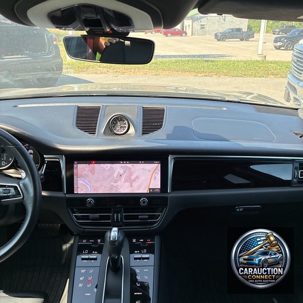 2024 Porsche Macan Base