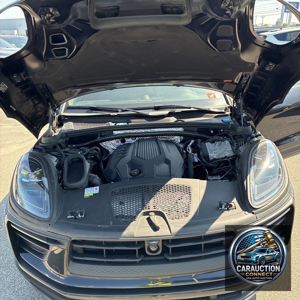 2024 Porsche Macan Base