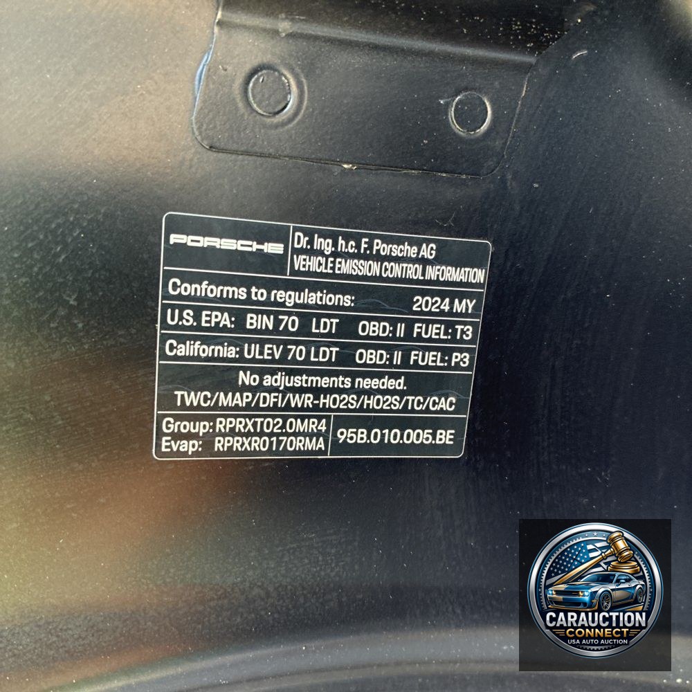 2024 Porsche Macan Base