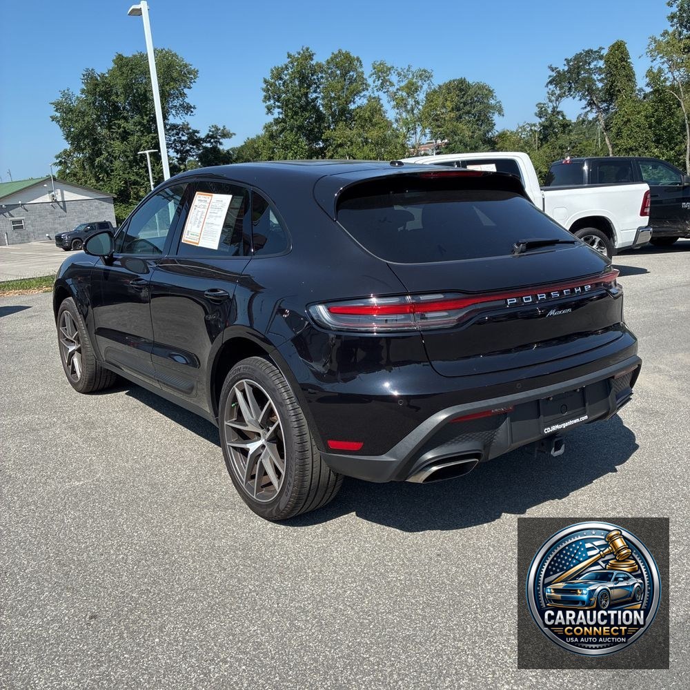 2024 Porsche Macan Base