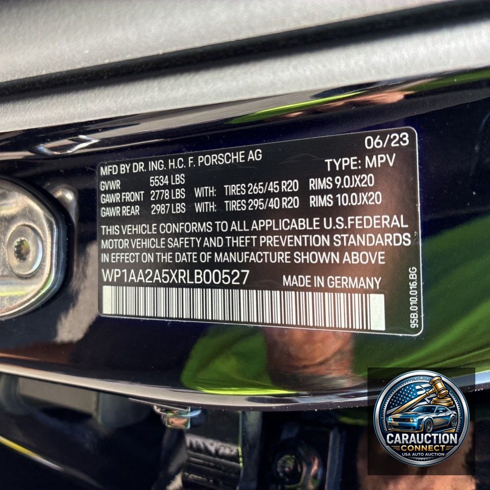 2024 Porsche Macan Base