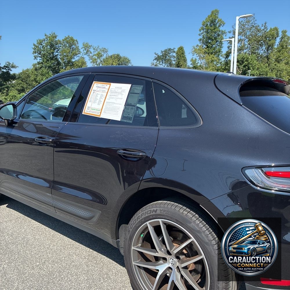 2024 Porsche Macan Base