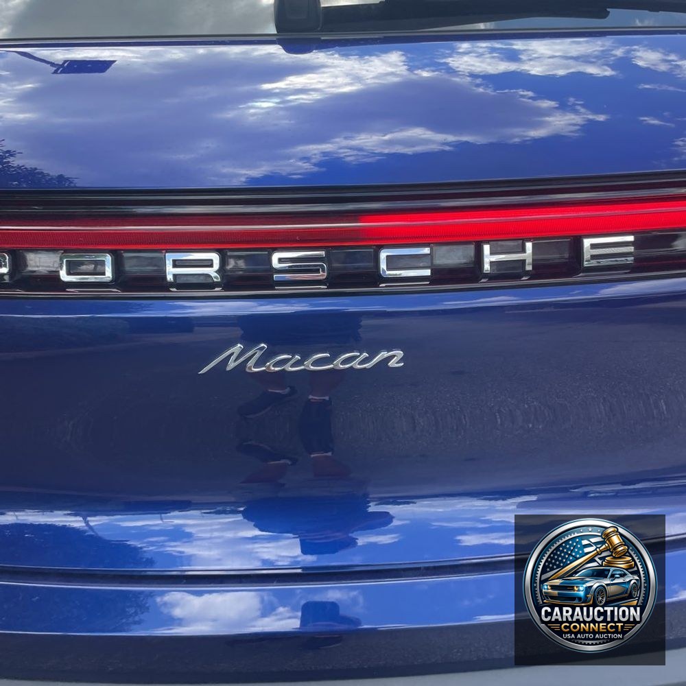 2024 Porsche Macan Base