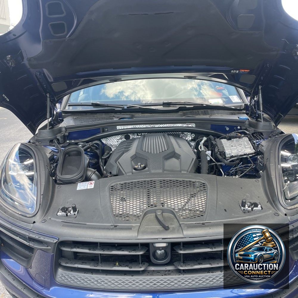 2024 Porsche Macan Base