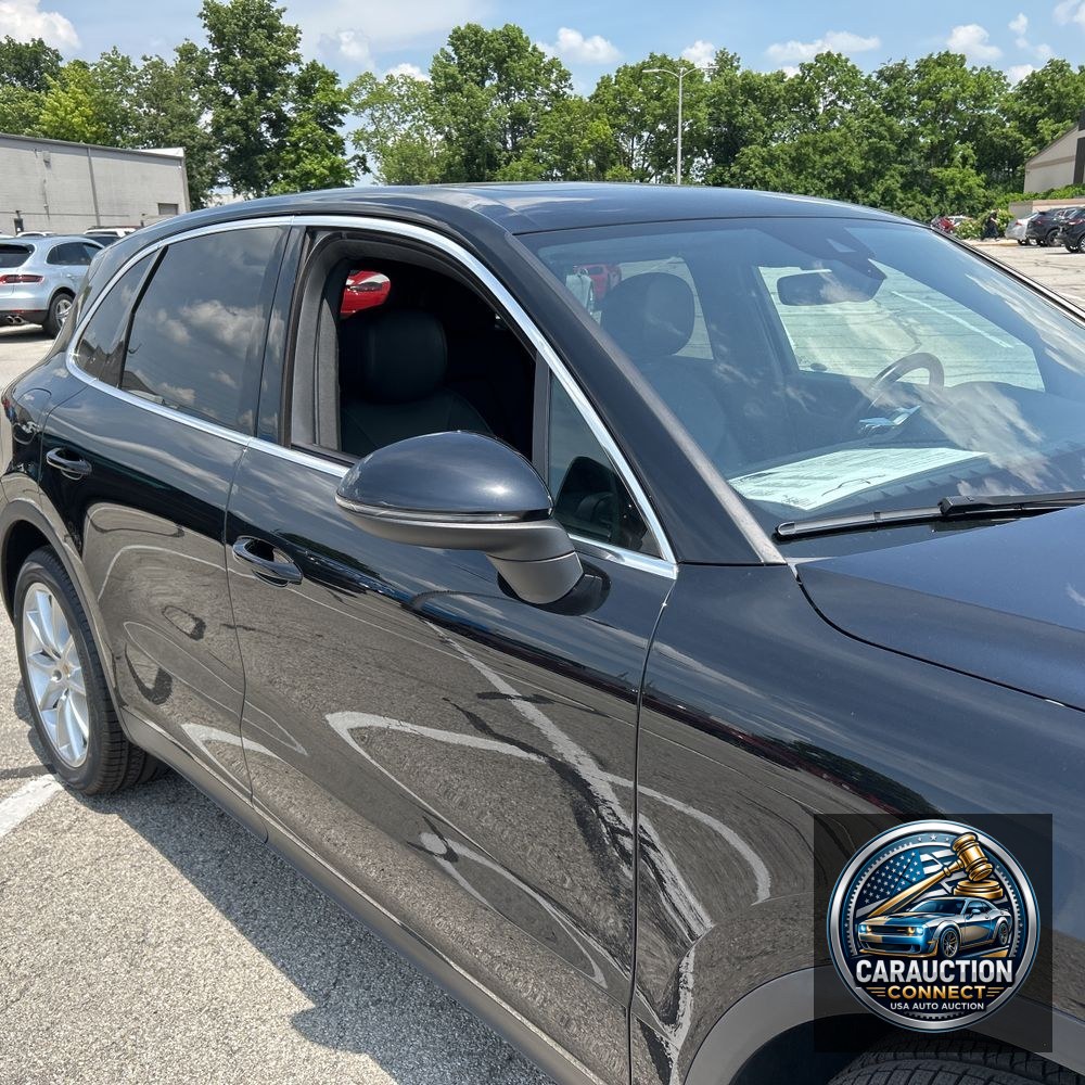 2021 Porsche Cayenne Base