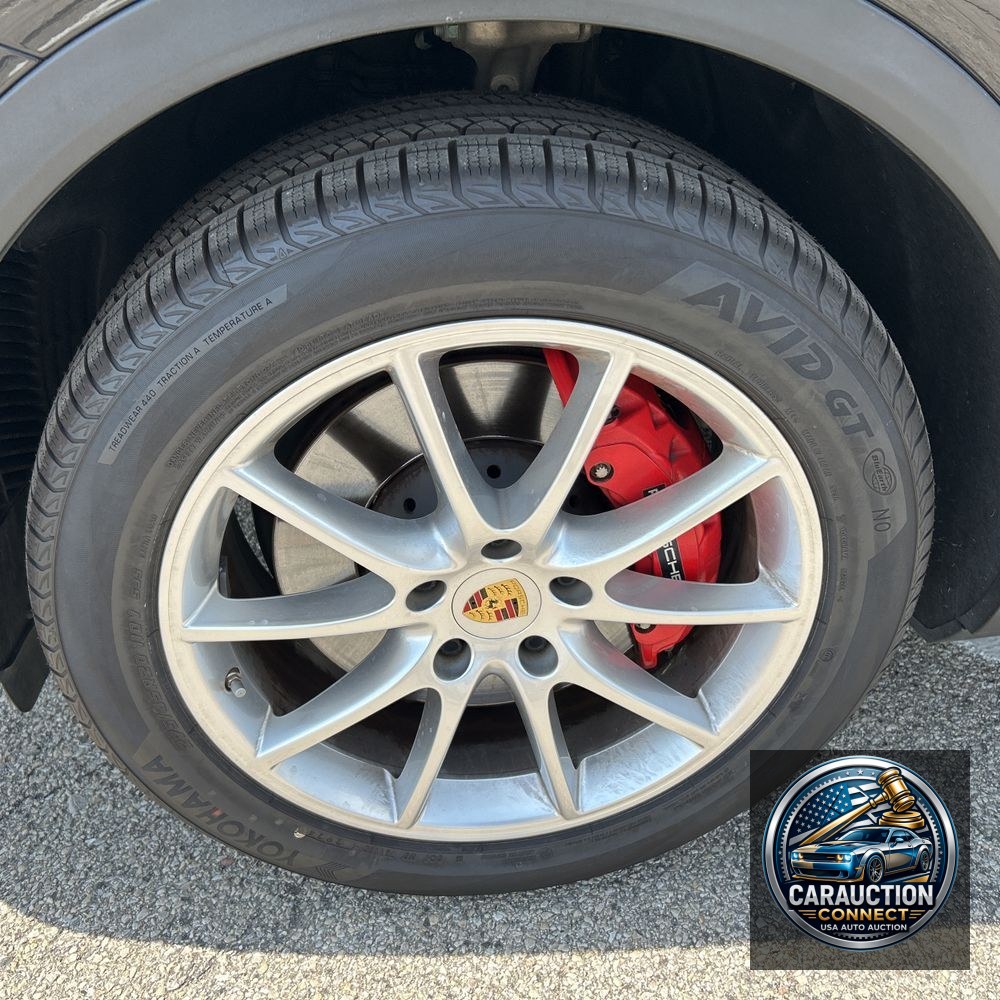 2021 Porsche Cayenne Base