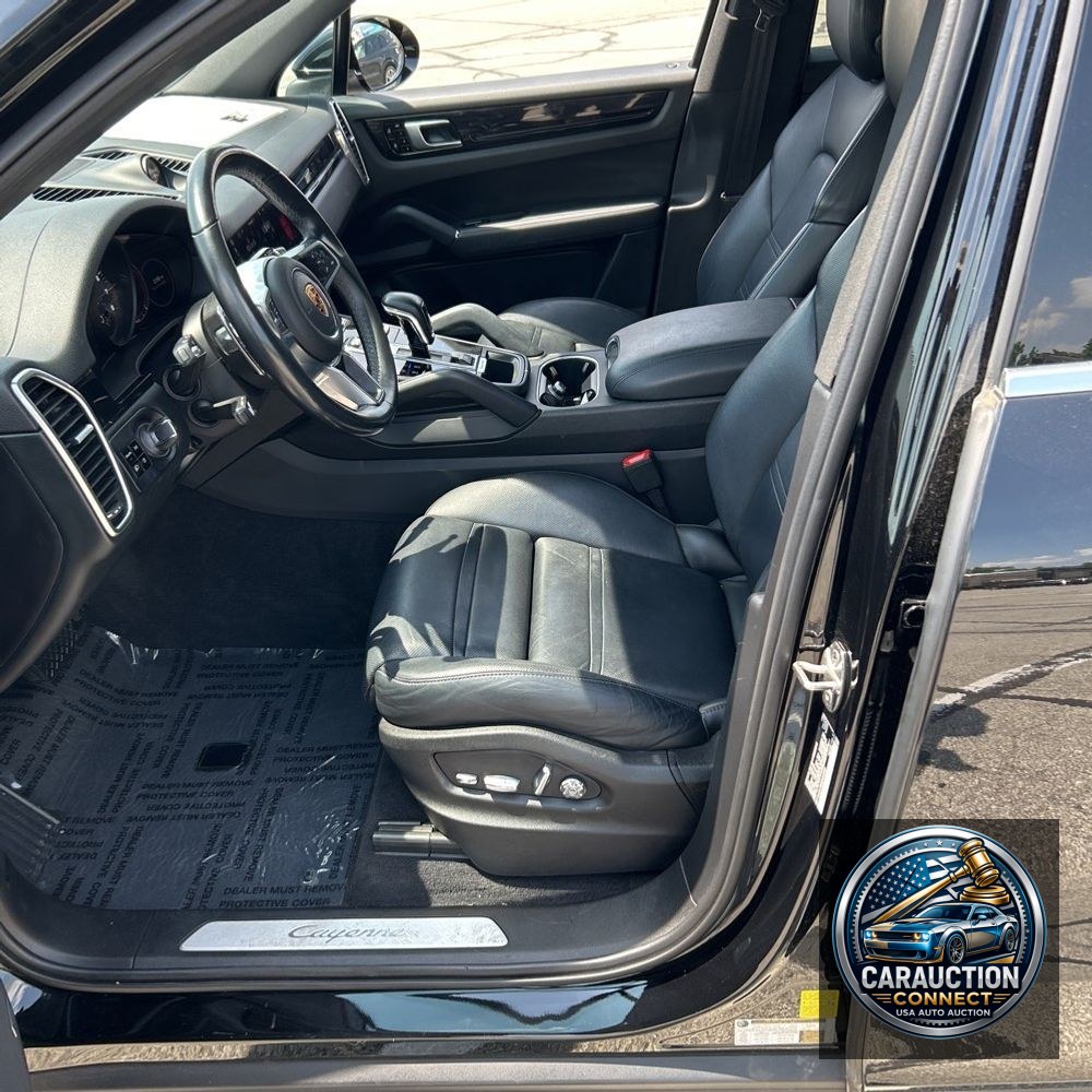 2021 Porsche Cayenne Base