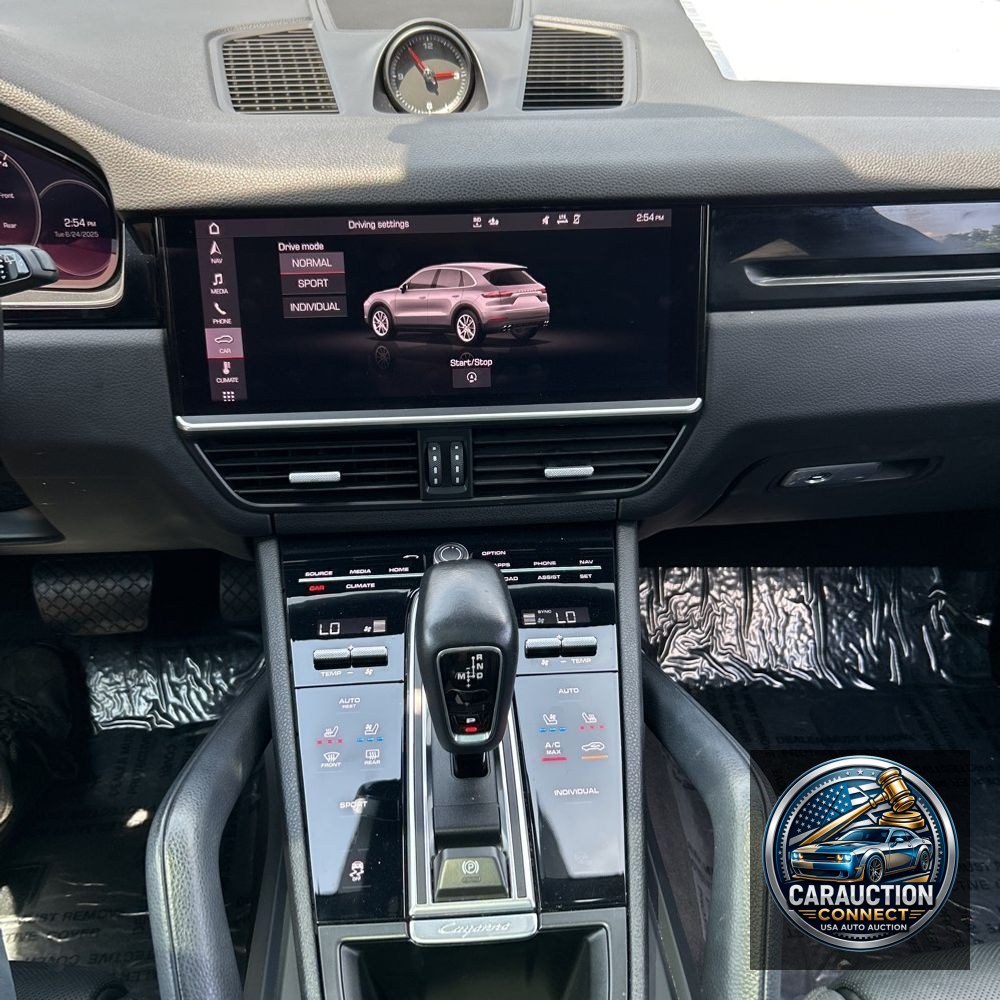 2021 Porsche Cayenne Base