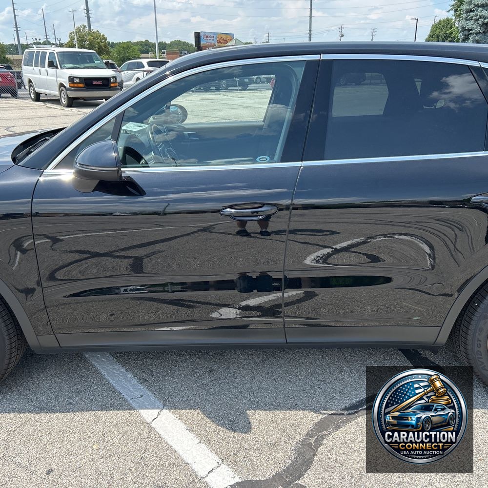 2021 Porsche Cayenne Base