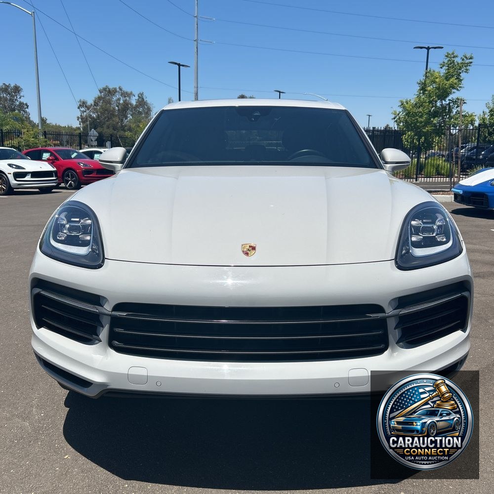 2022 Porsche Cayenne Base