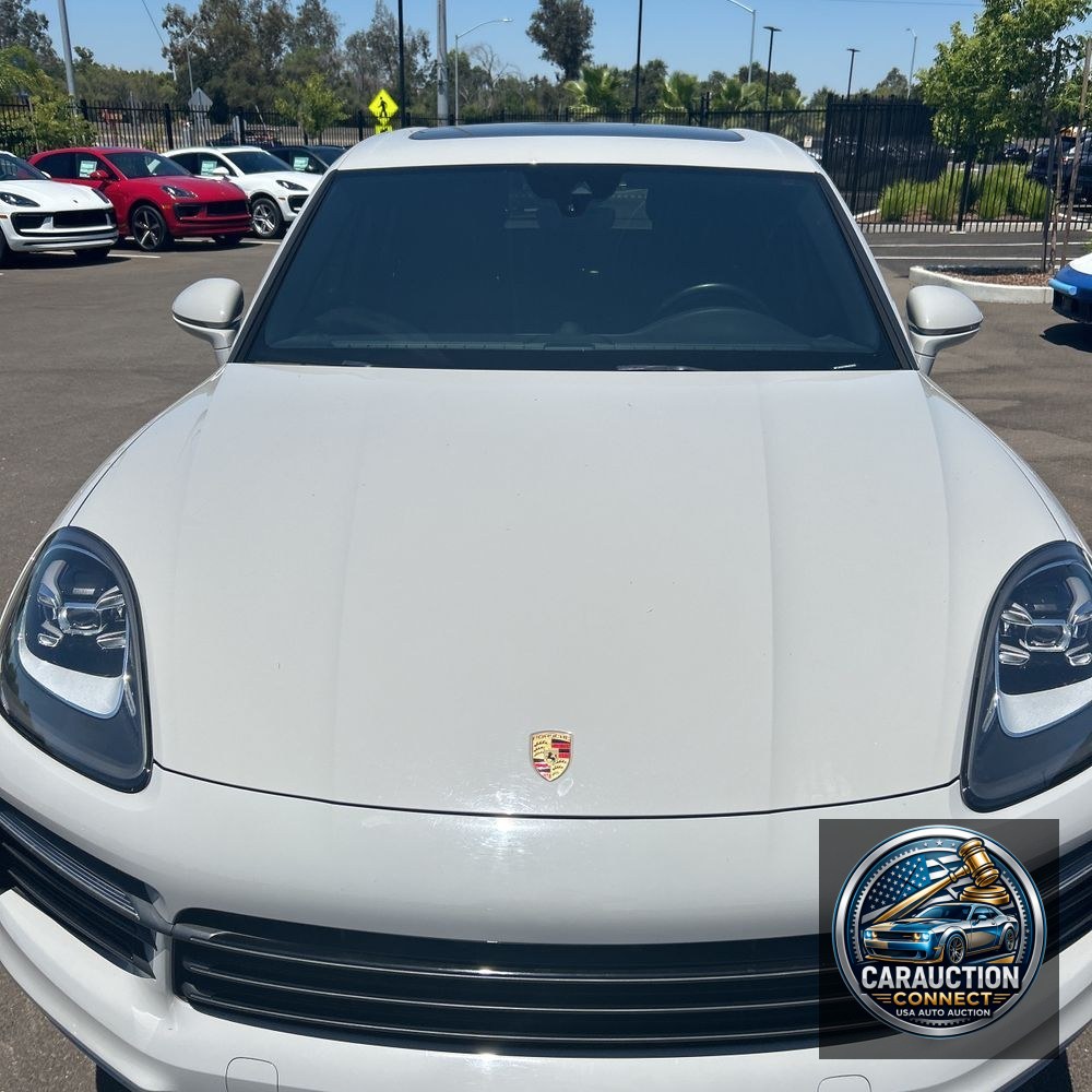 2022 Porsche Cayenne Base
