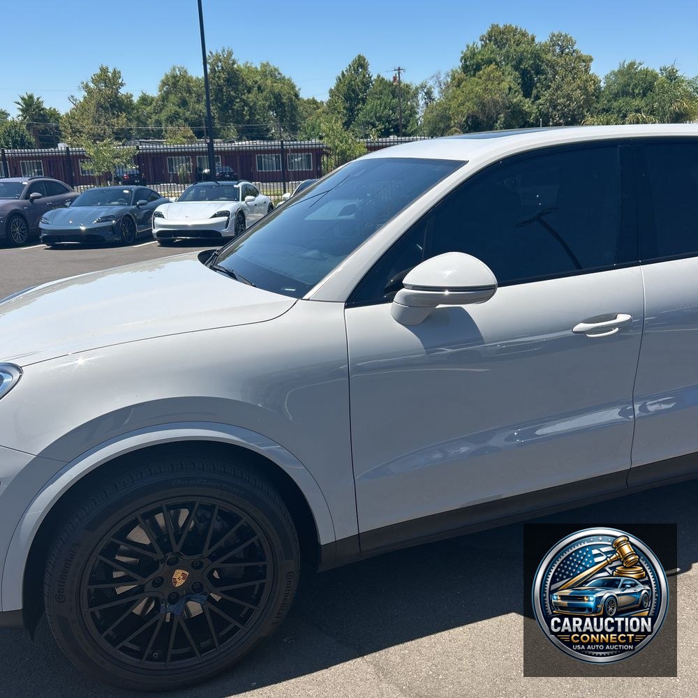 2022 Porsche Cayenne Base